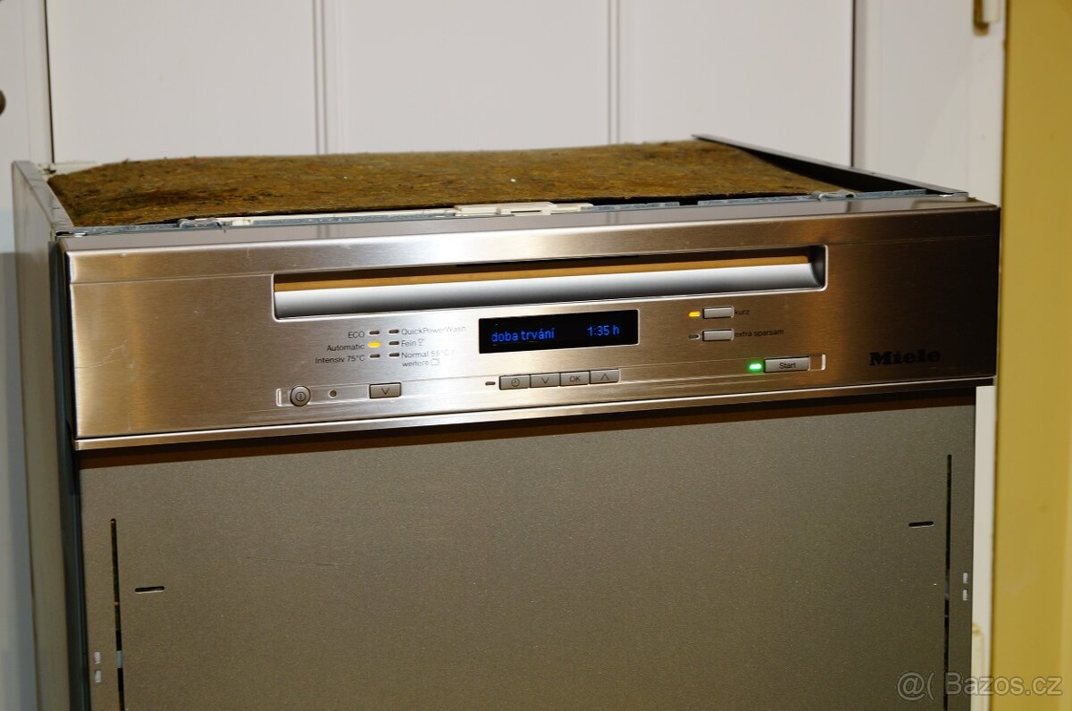 Miele vestavná myčka Miele G 6730 SCi, tři koše - 2