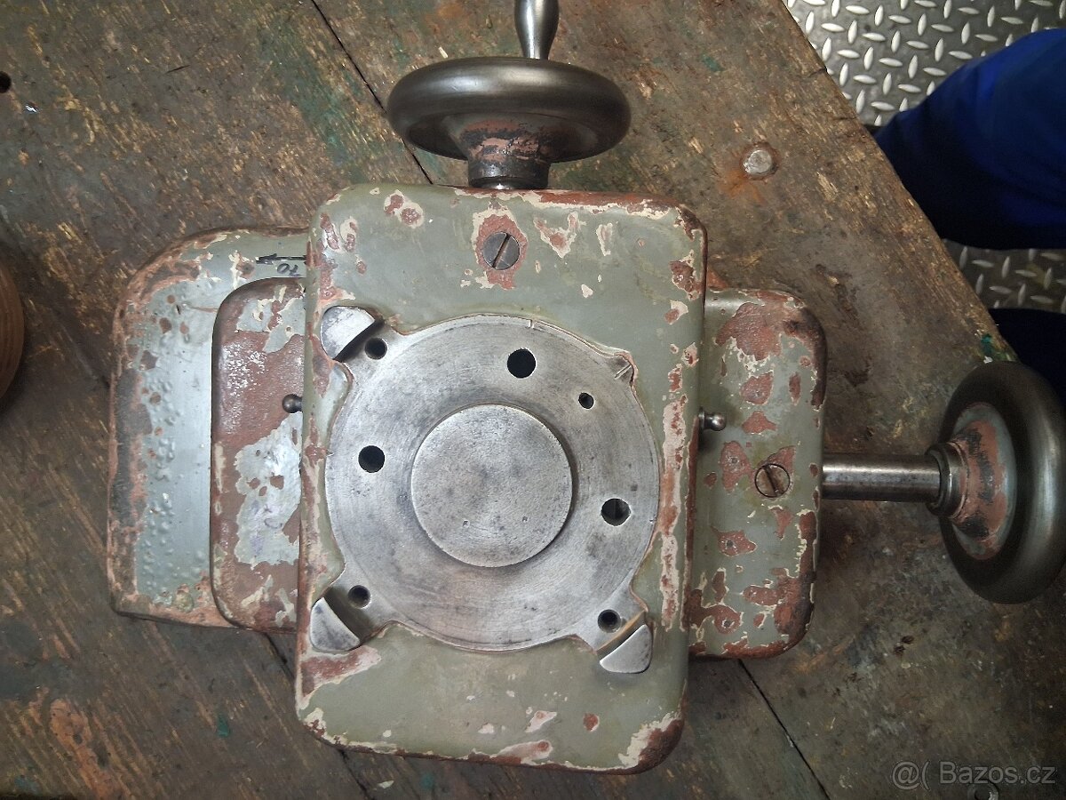 Křížový stůl - 2