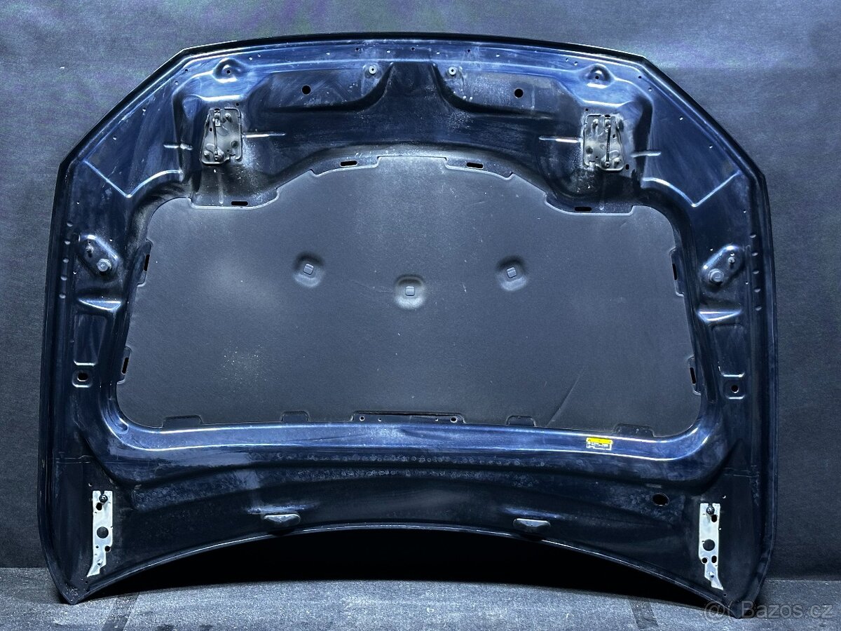 VW Touareg III CR7 kapota od r.v 2018>> - 2