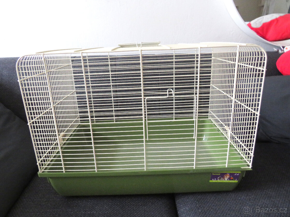 Prodám tuto větší klec pro zvířátka. - 2