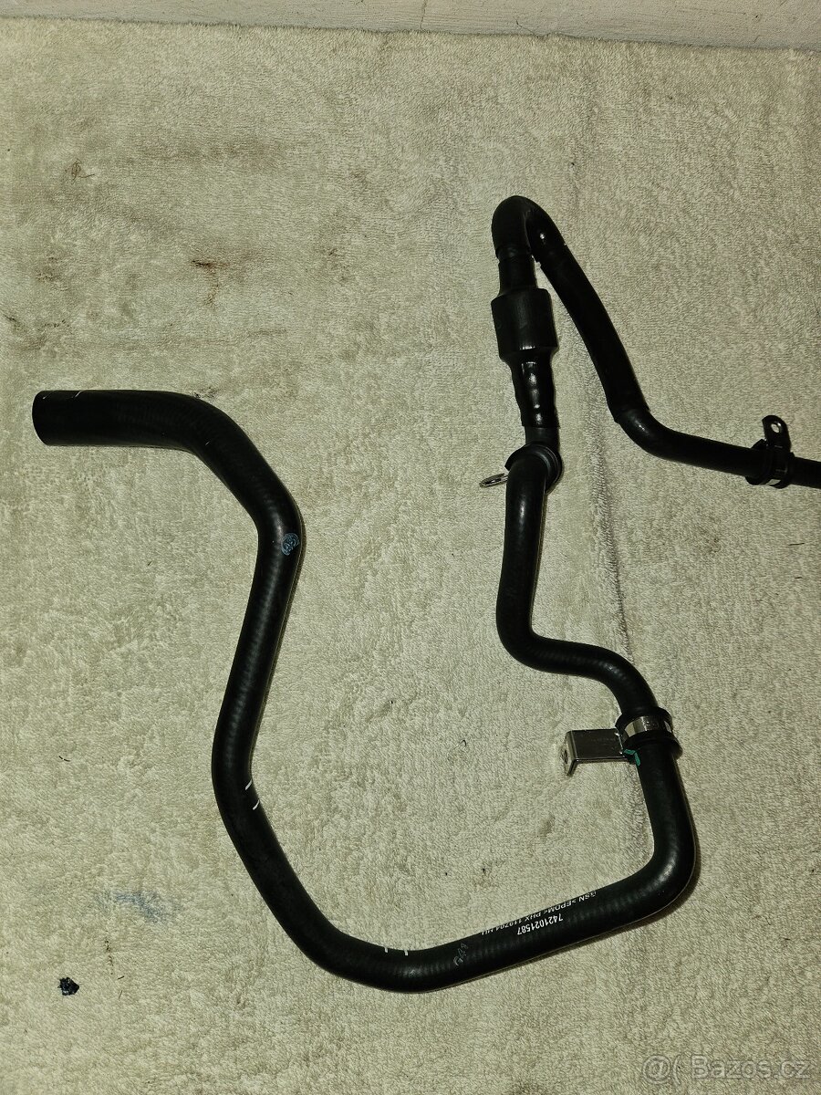 Hadice chladící kapaliny VOLVO/RENAULT - 2