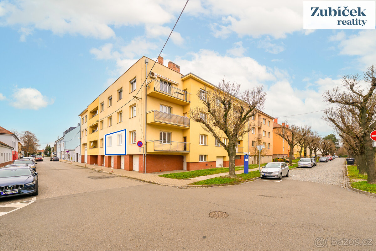 Prodej bytu 2+1 Uh.Hradiště - ul.Rostislavova - 2