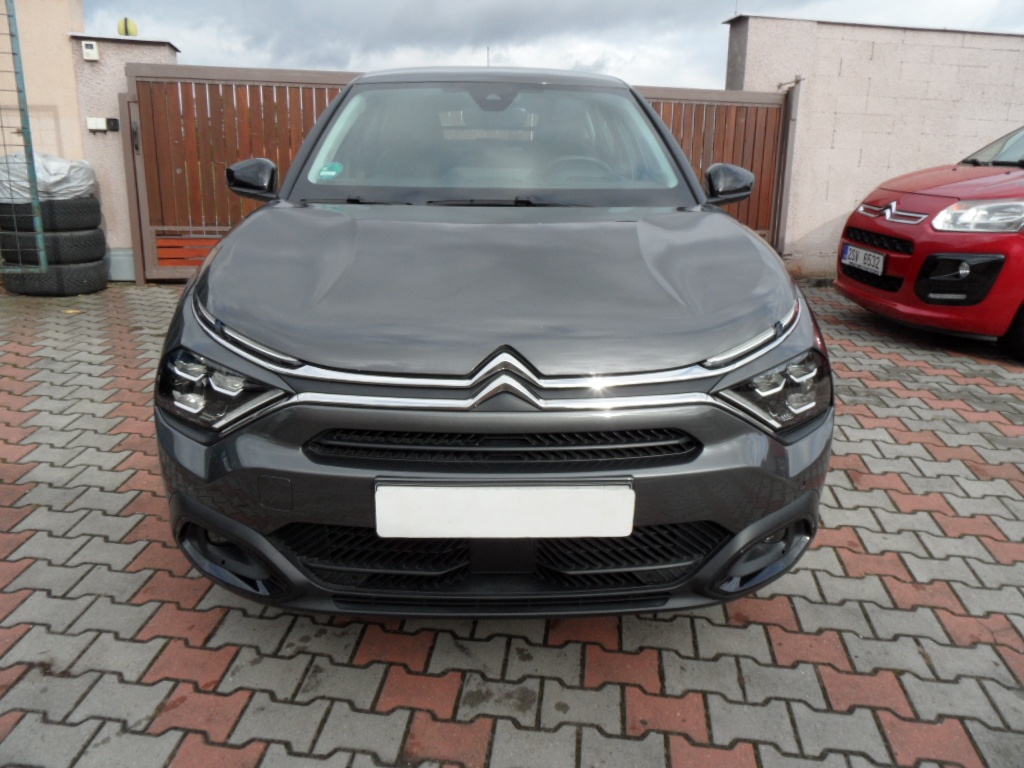 Citroen C4 1.2 PureTech,81kw,plná výbava,naj.105000km - 2