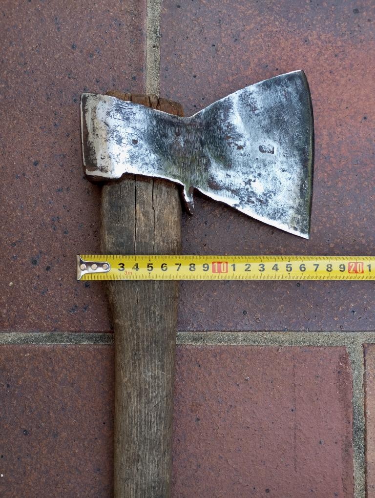 stará řeznická sekera - 2