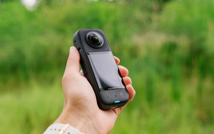 Insta360 X3 vč. příslušenství - 2