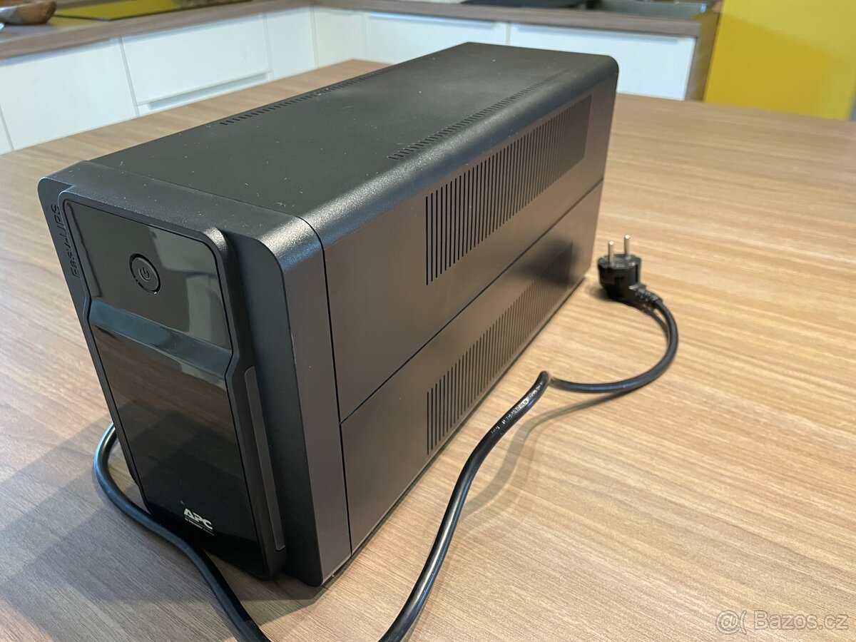 Záložní zdroj APC model BVX2200LI-GR - 2