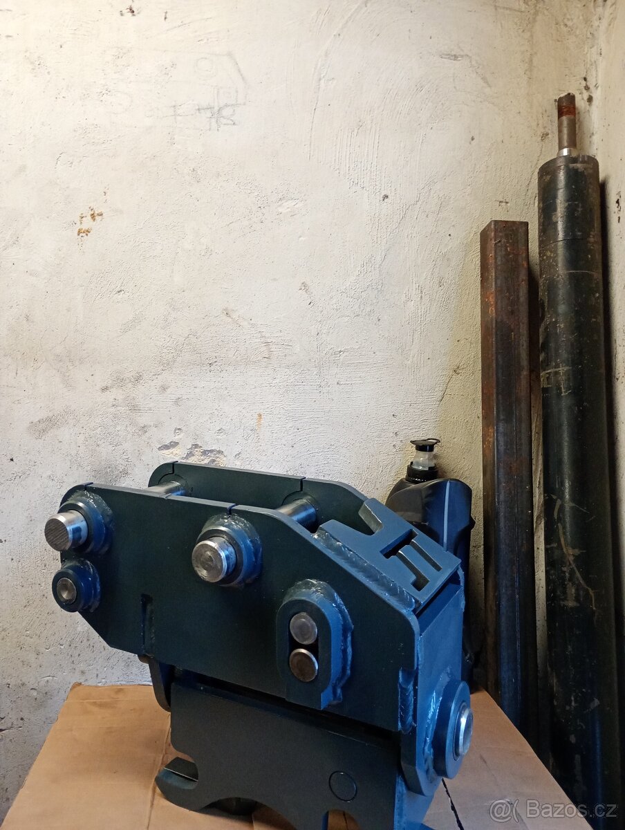 Prodám naklápěcí hlavu 2x45' pro minibagry - 2