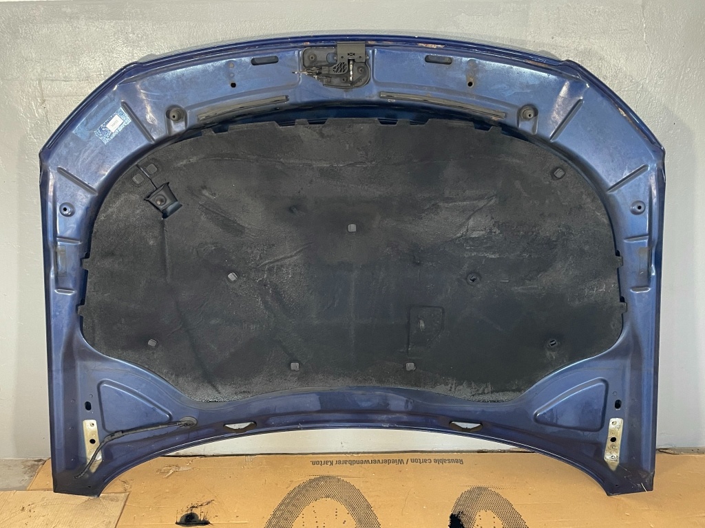 VW PASSAT B6 - 3C - 2005-2010 - kapota - LC5E - 2