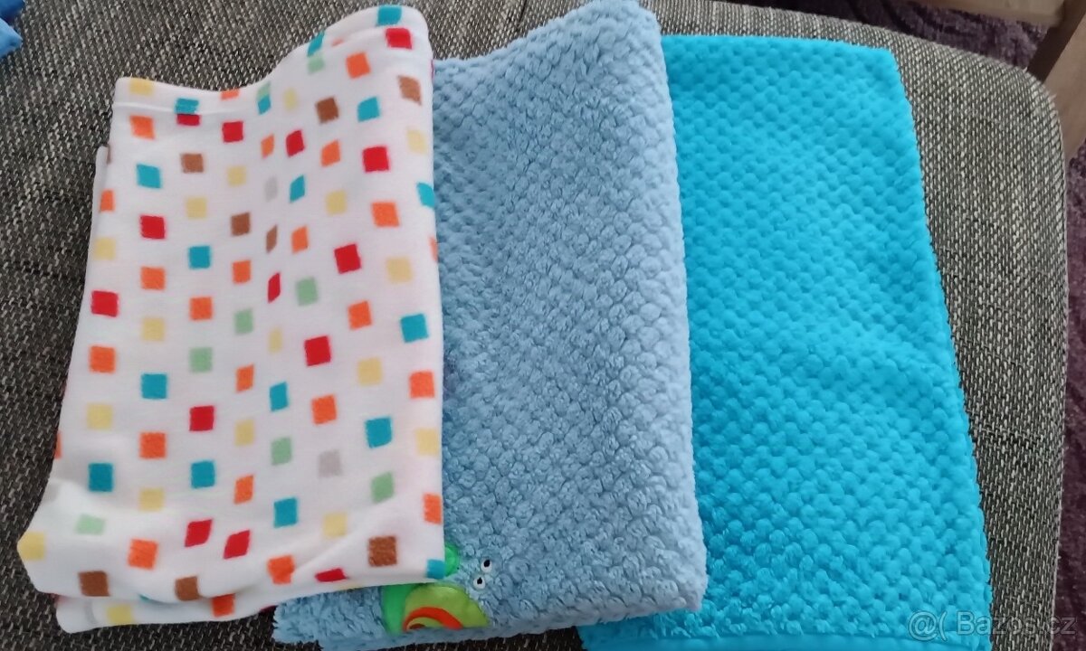 Povlečení, prostěradla deky pro miminko. - 2