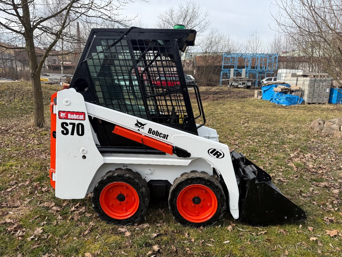 Bobcat S70 smykový nakladač - 2