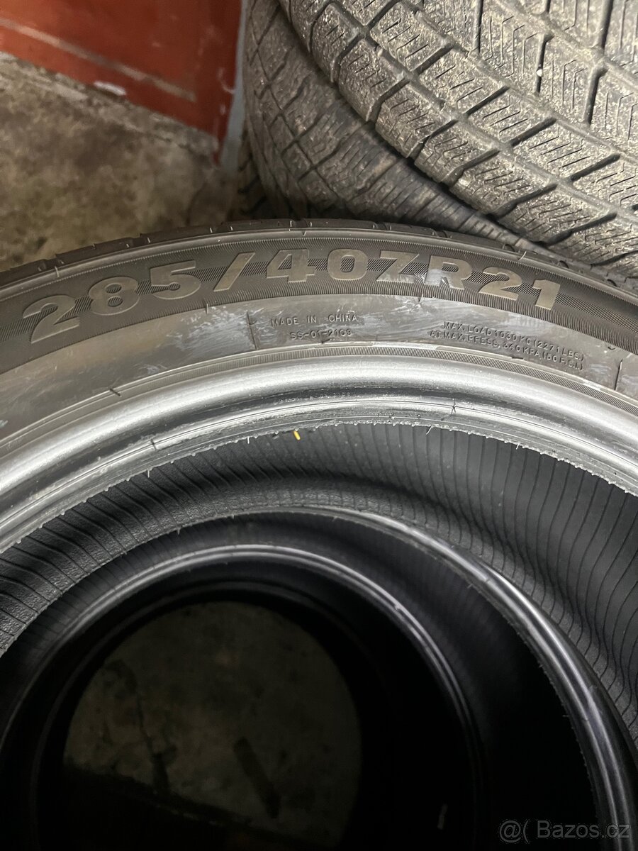 Letni pneu 285/40/21 5 mm - 2