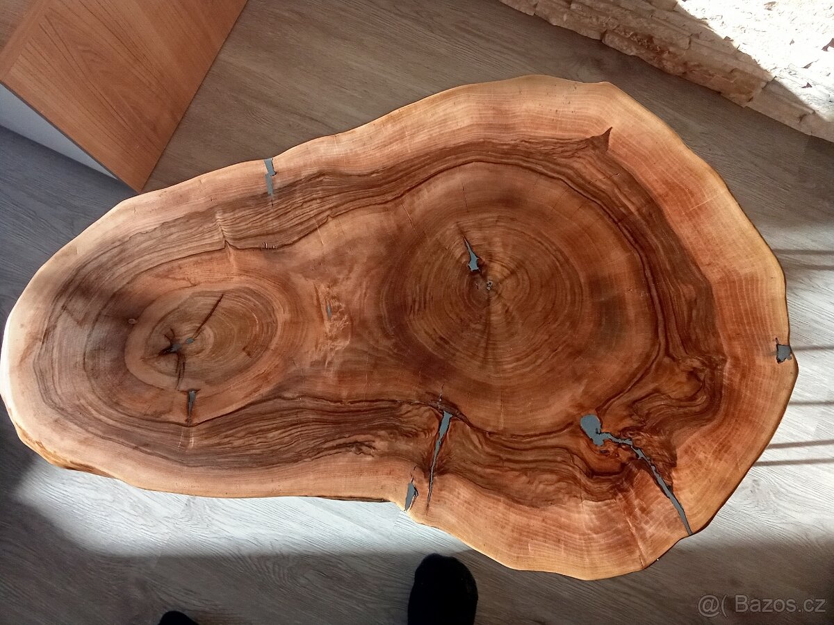 Odkládací stolek - 2