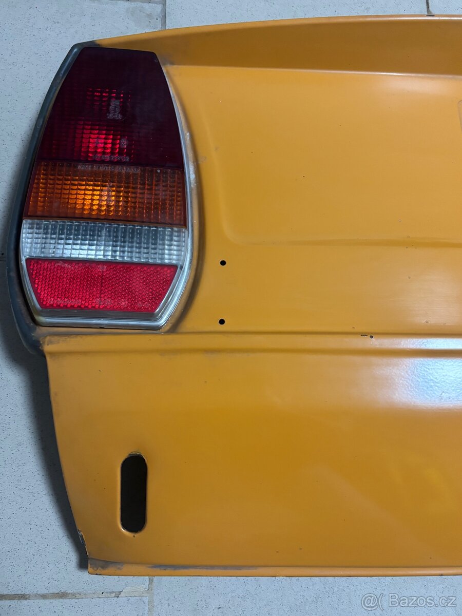 Zadní čelo Škoda 120l - 2