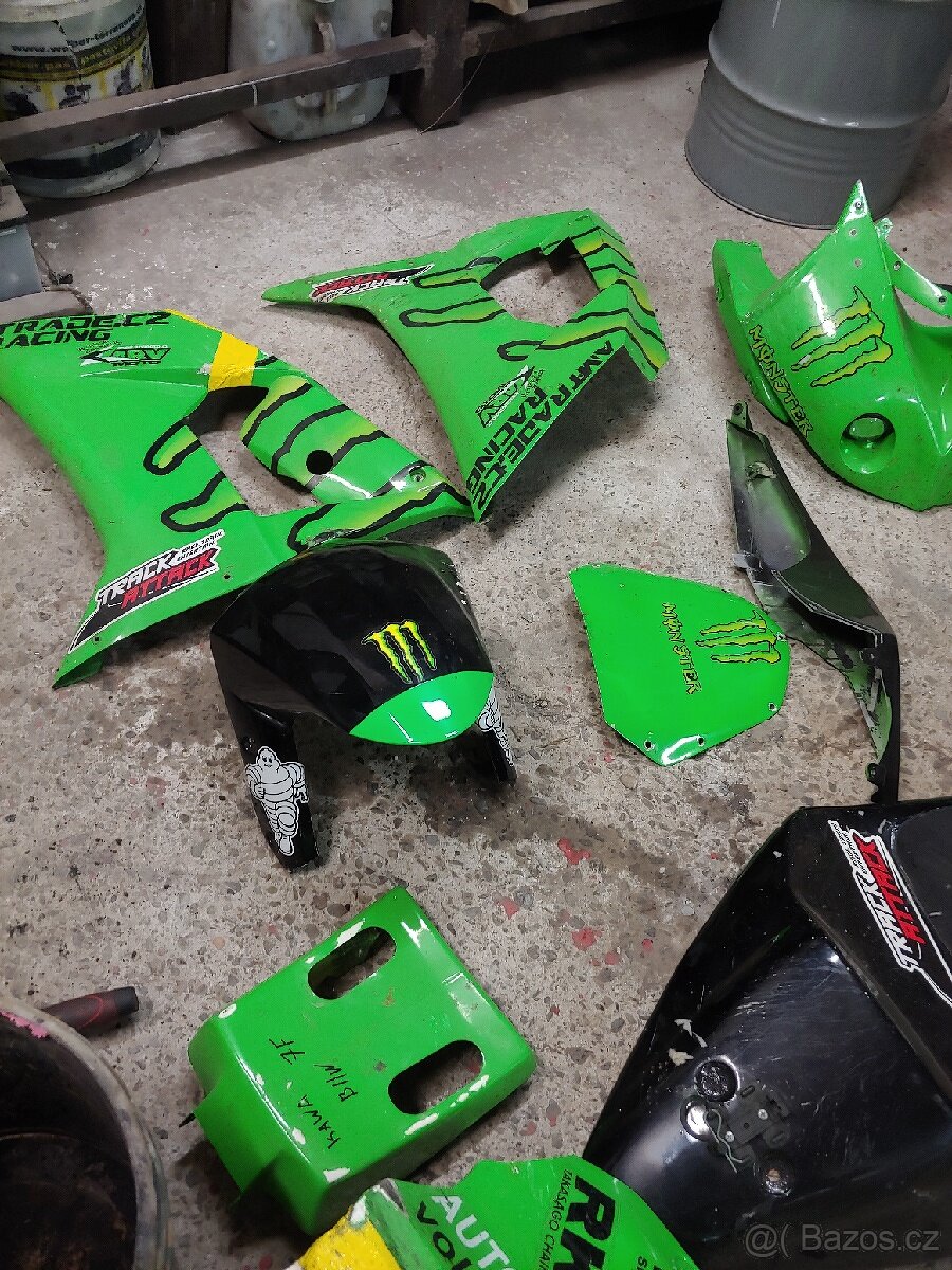 Kawasaki ZX10R - 2
