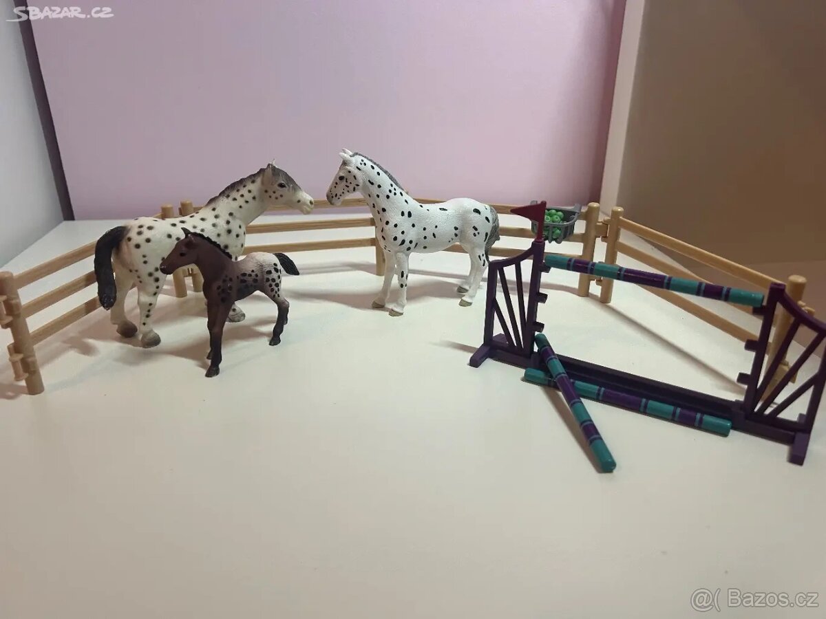 Schleich Jezdecký klub, Appalosští koně - 2