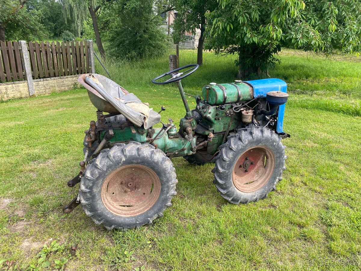 Traktor Holder a10 - 2