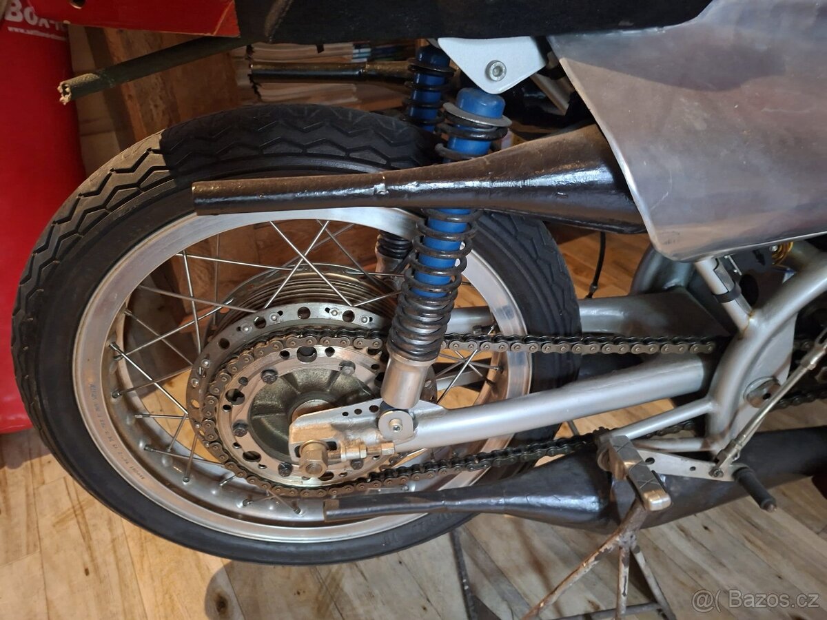 Jawa 675 v4 - 2