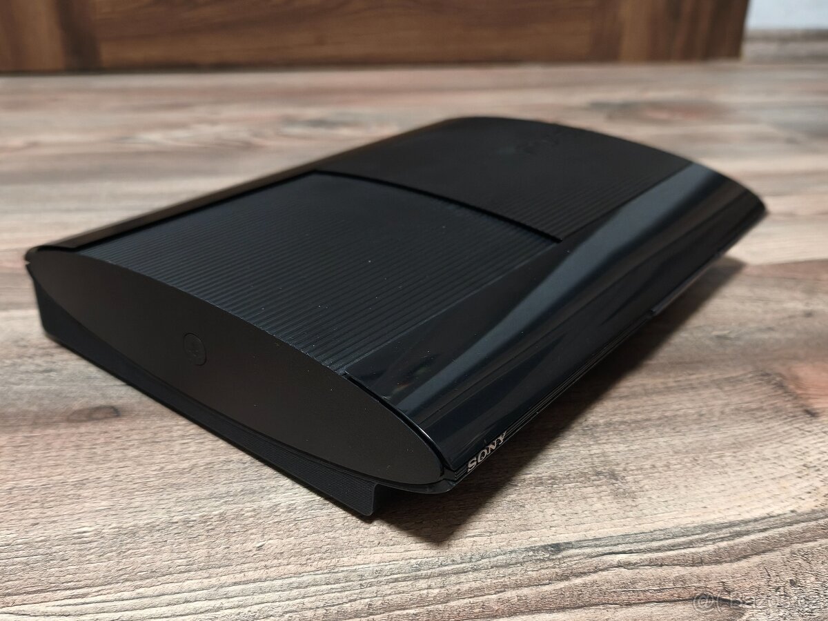 PlayStation 3 SuperSlim 500GB + DualShock 3 SixAxis - 2