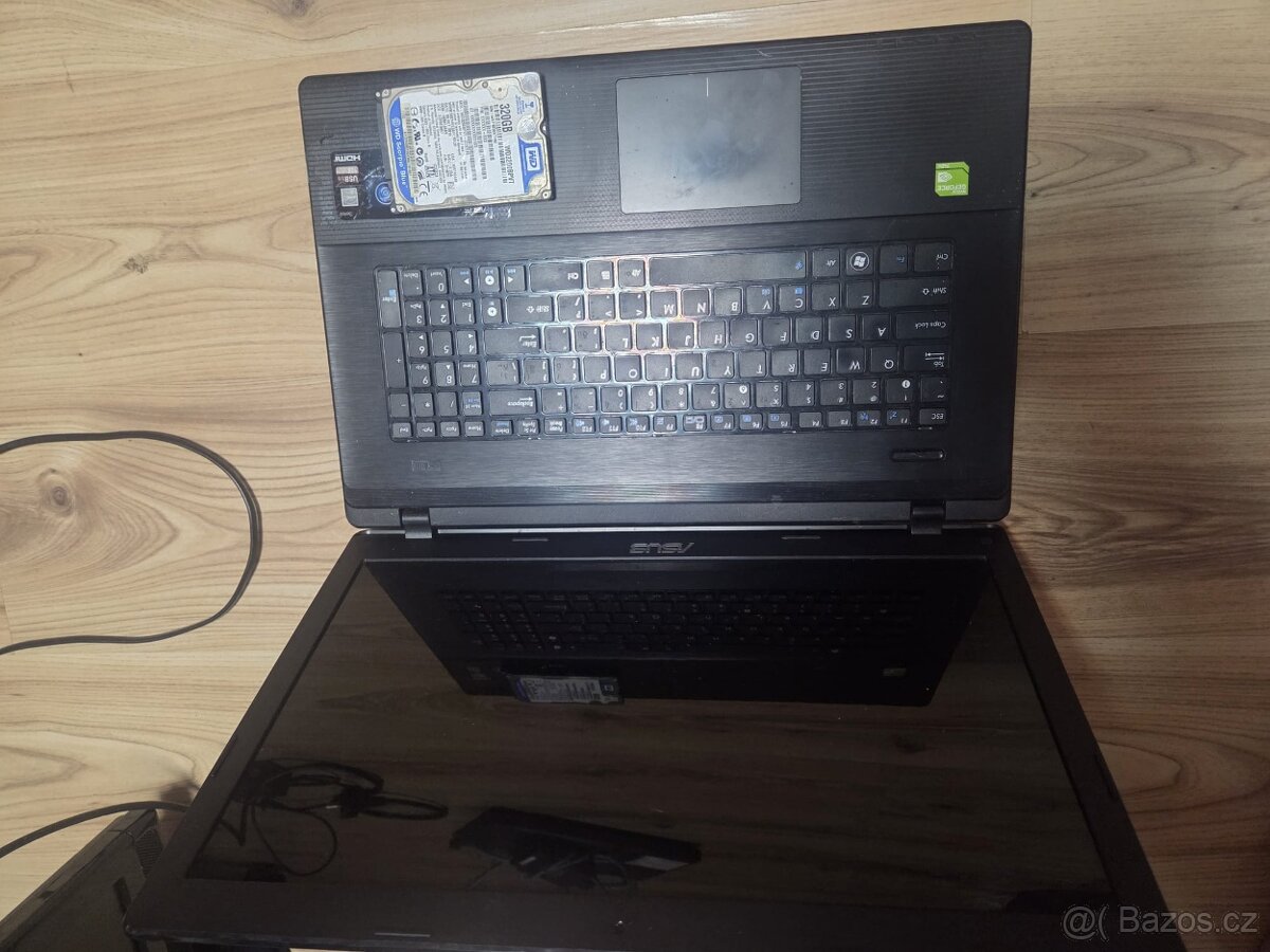 ASUS X75VB-TY075H 17,3" notebook + HDD 320 GB - 2