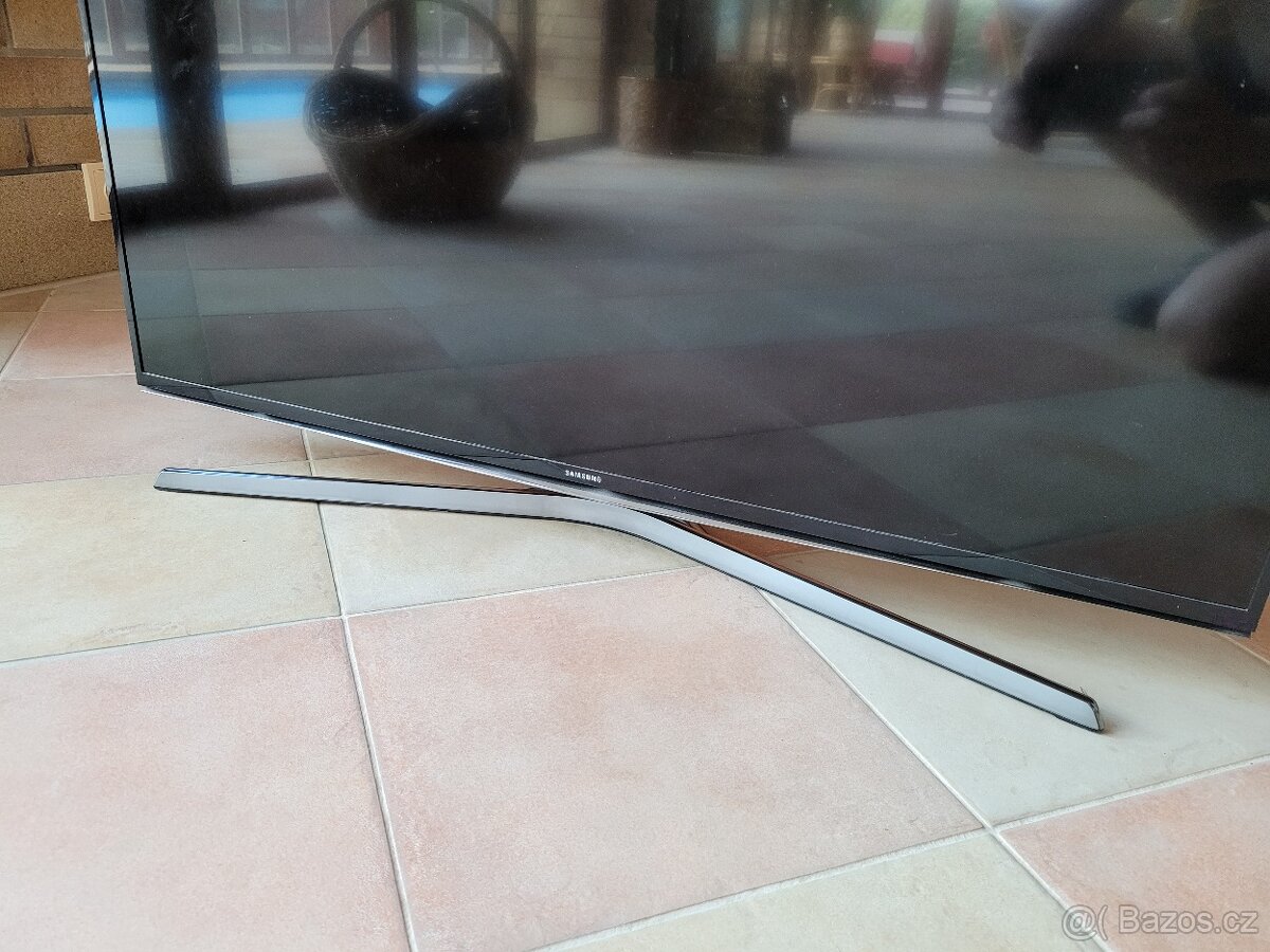 Televize Samsung – úhlopříčka 40“ (101 cm) - 2