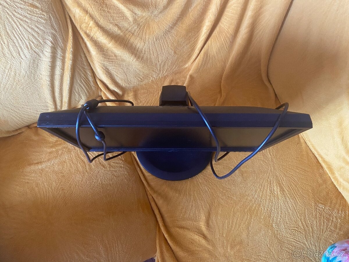 Monitor 22” - 2