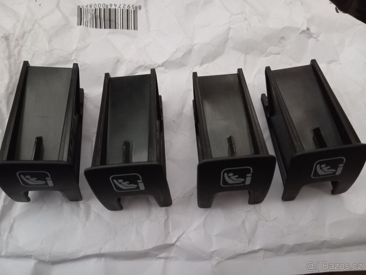 Prodám krytky Isofix Škoda - 2