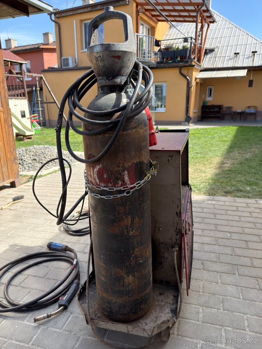 Svářečka CO2, s bohatým příslušenstvím - 2