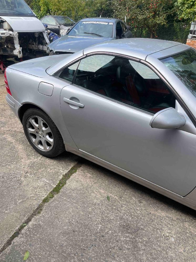 MERCEDES BENZ SLK 230 nebouraný veškeré náhradní díly - 2