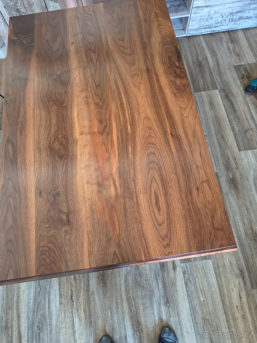 Masivní jídelní stůl dřevo ořech - 2