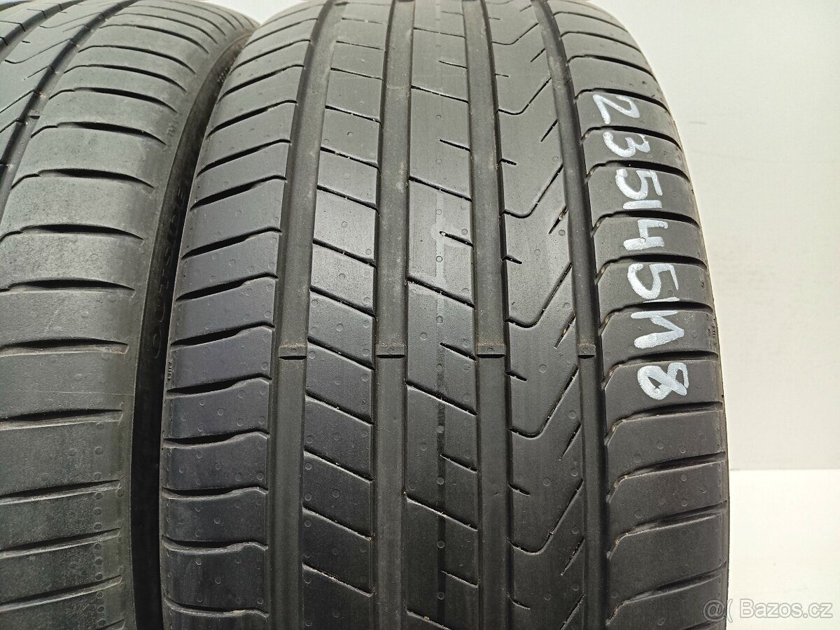2ks letní pneu 235/45/18 Pirelli - 2