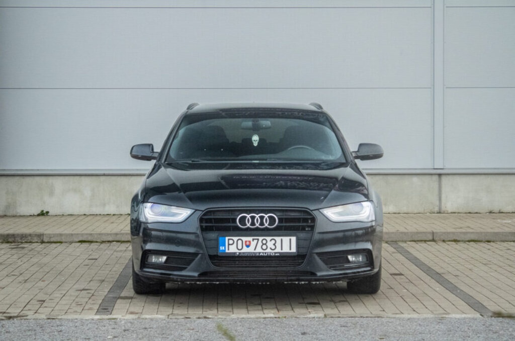 Audi A4 Avant 2,0 TDI 130 KW Multitronic AT8 - 2