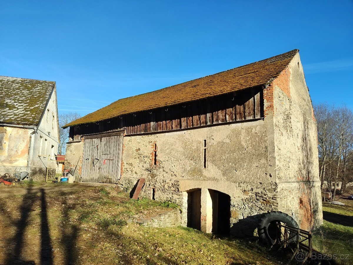 Vesnický dům před rekonstrukcí - Hora sv. Václava - 2