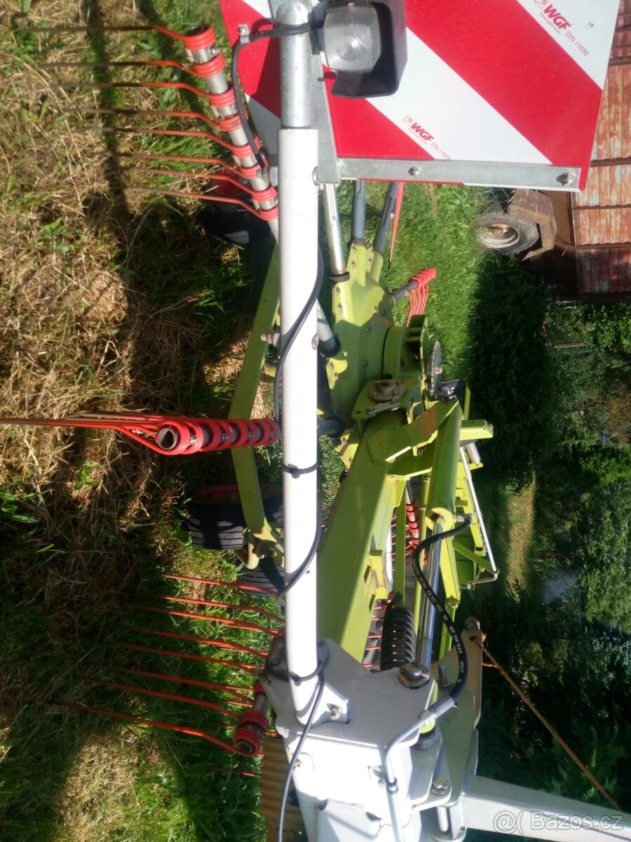 Nahrabovač, shrnovač sena a píce CLAAS LINER 1550TWIN - 2