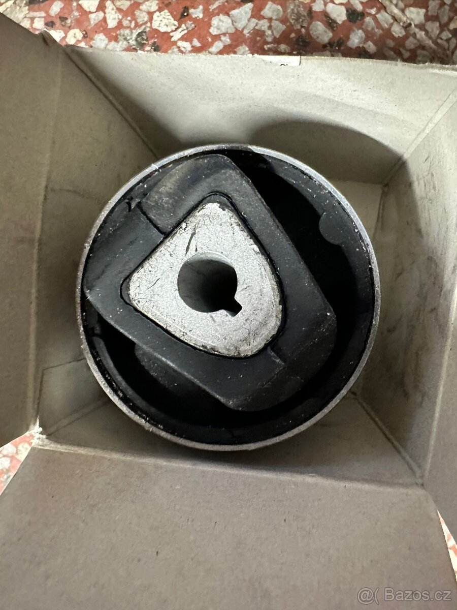 Hydroložisko přední nápravy - 2