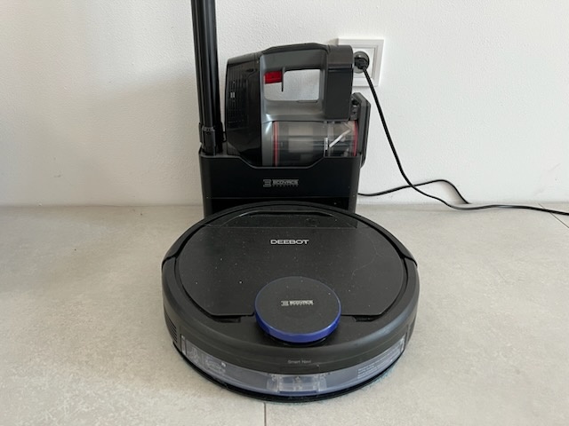 Robotický vysavač DEEBOT OZMO 930 - 2