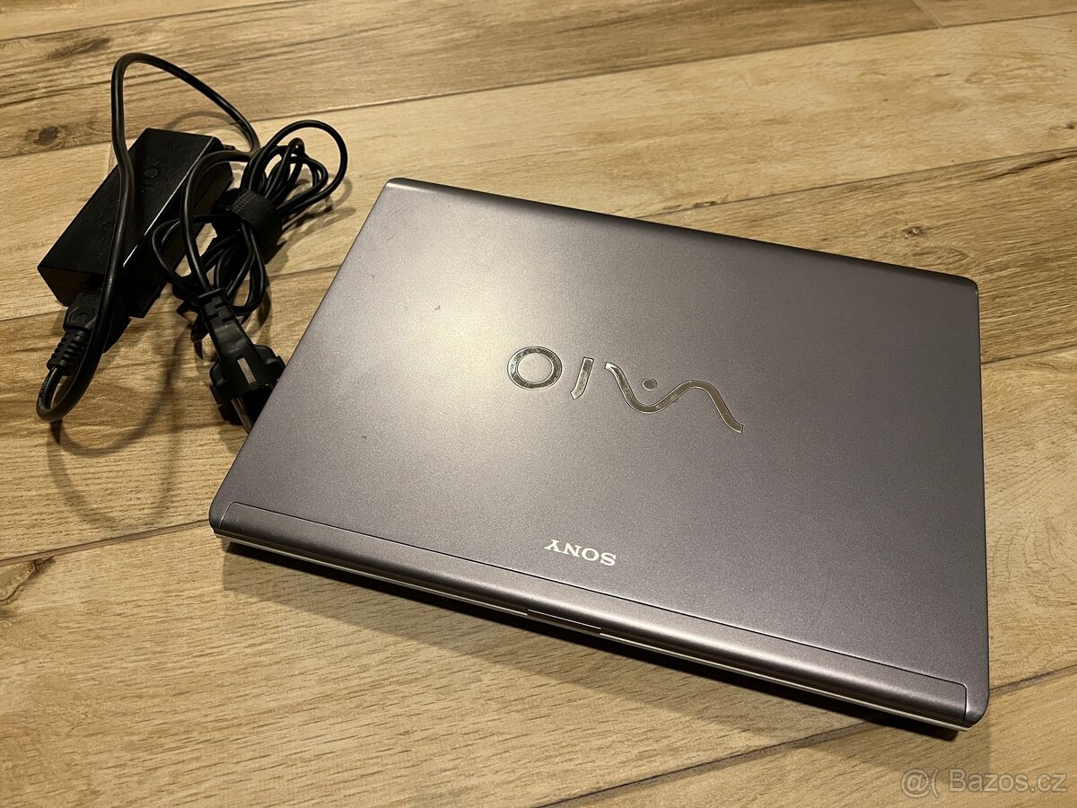 Sony Vaio VGN‑SR49VN - 2