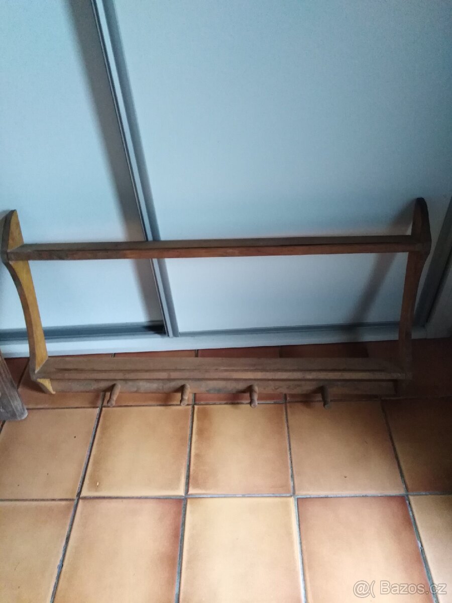 Věšáky - 2
