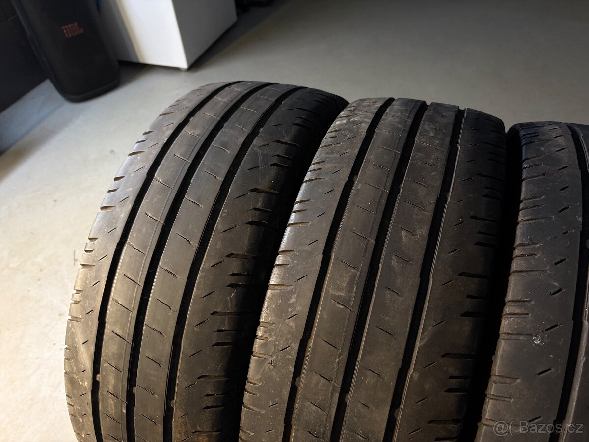 Letní pneu Continental 235/65R16C - 2