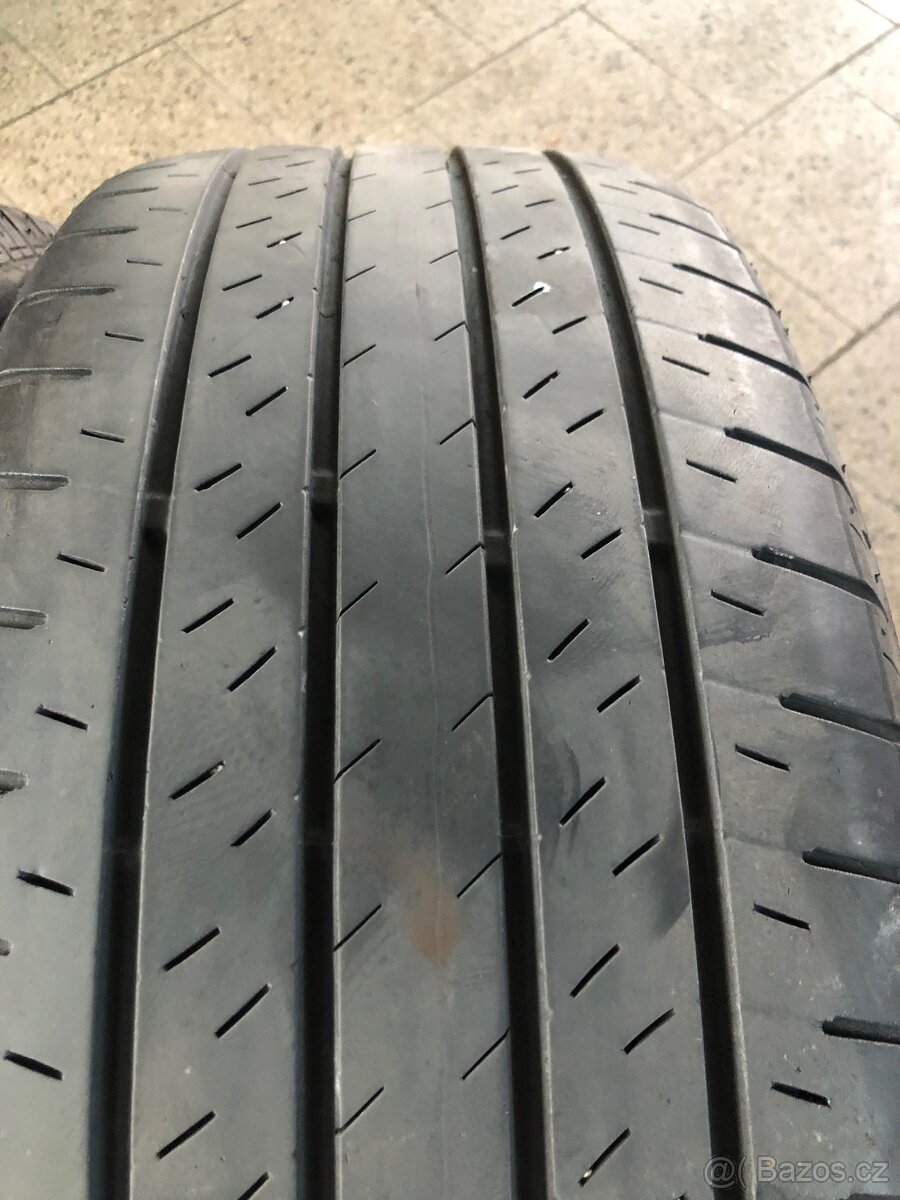 235/55/18 prodám sadu letních pneu - 2
