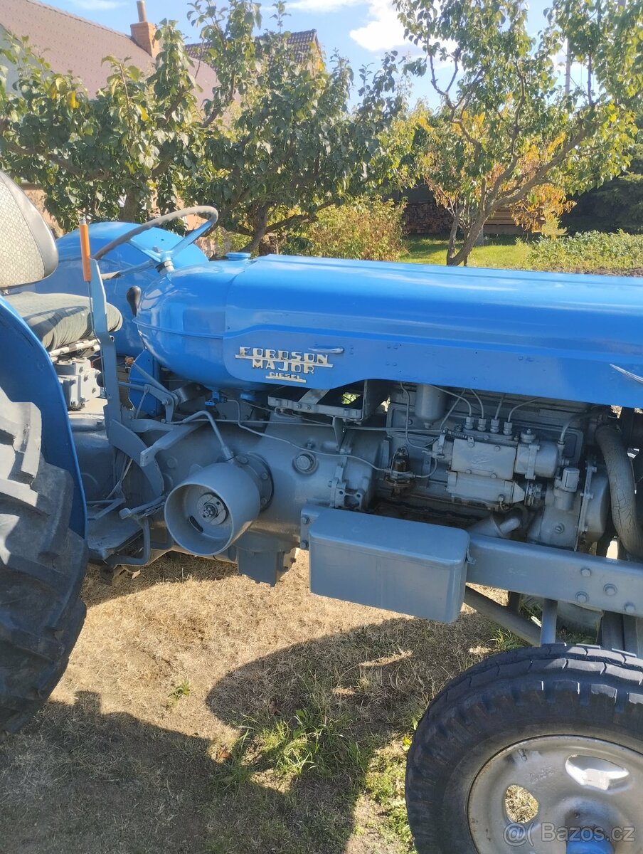 Prodám traktor Fordson Major - 2