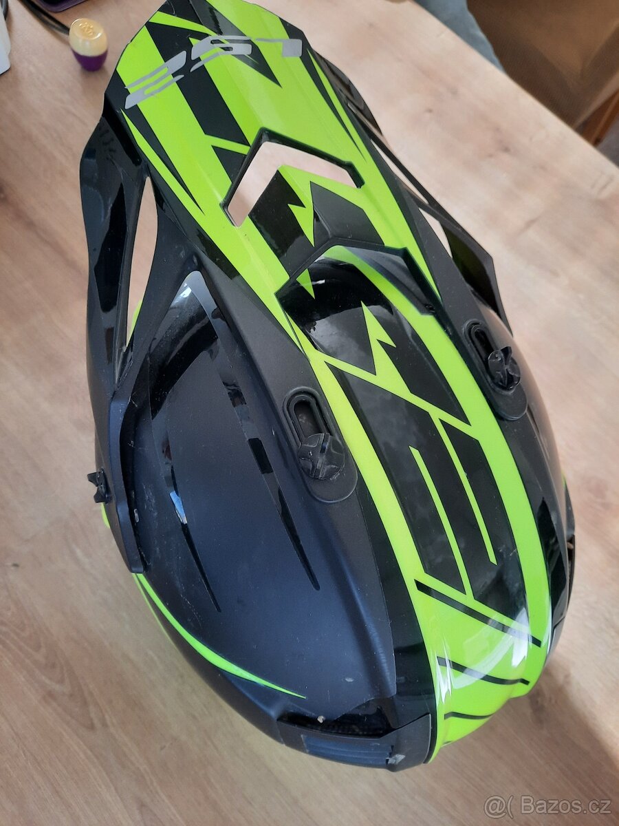 Přilba na motorku - 2