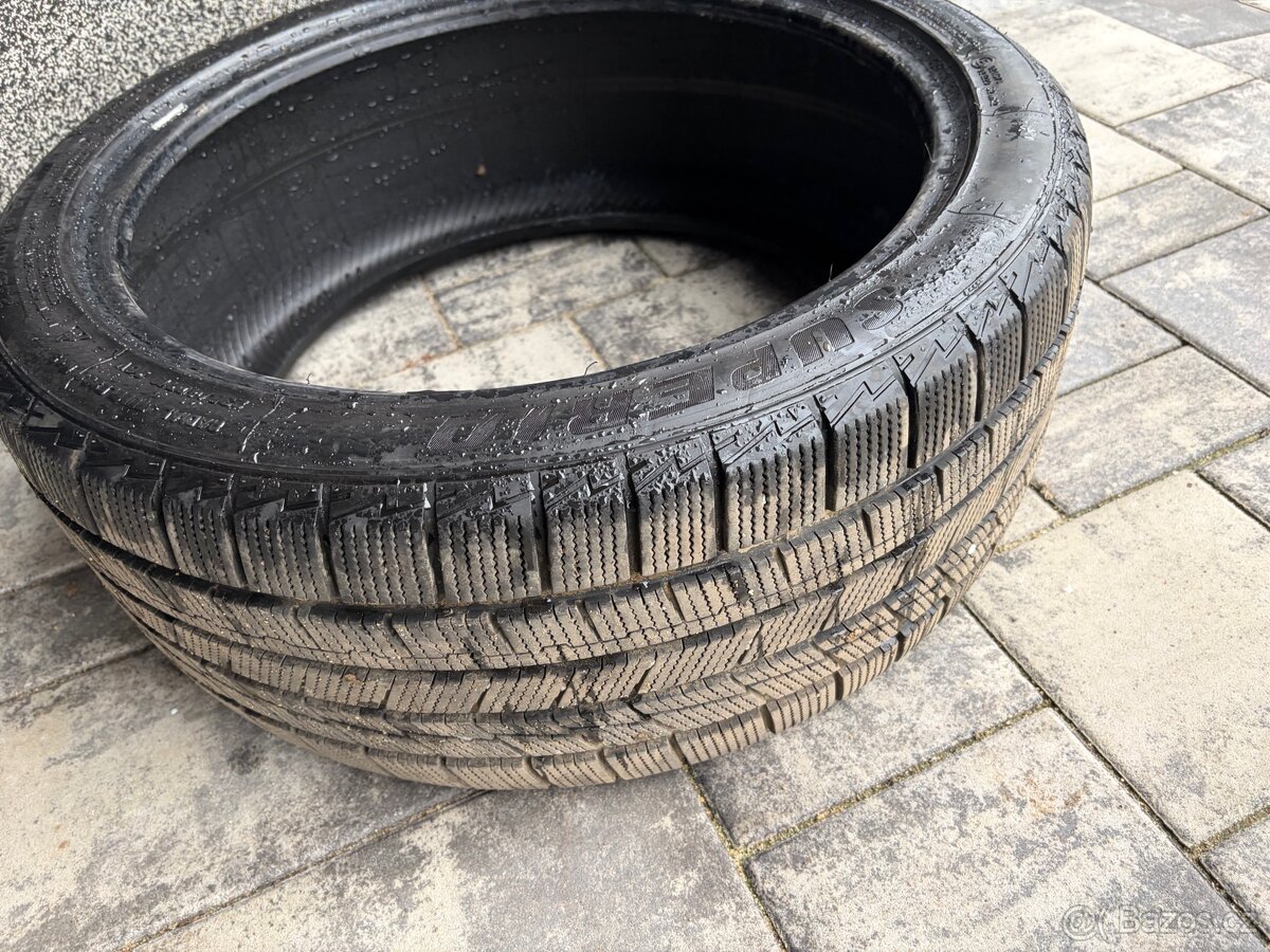 Zimni pneu 235/40/19 - 2