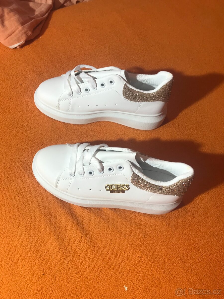 DÁMSKÉ LUXUSNÍ BOTIČKY GUESS, VELIKOSTI 36-41 - 2