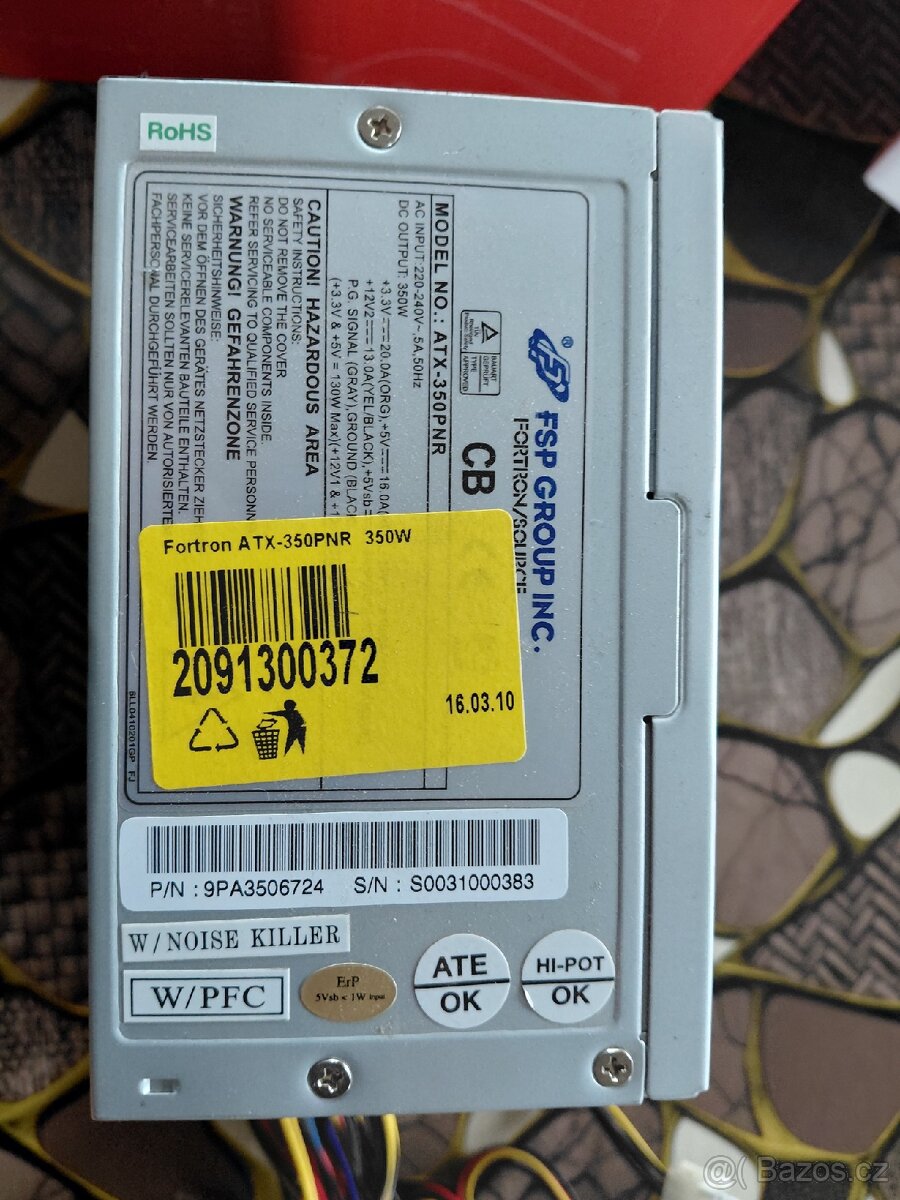 Zakladni deska s ram procesorem zdrojem a grafickou kartou - 2