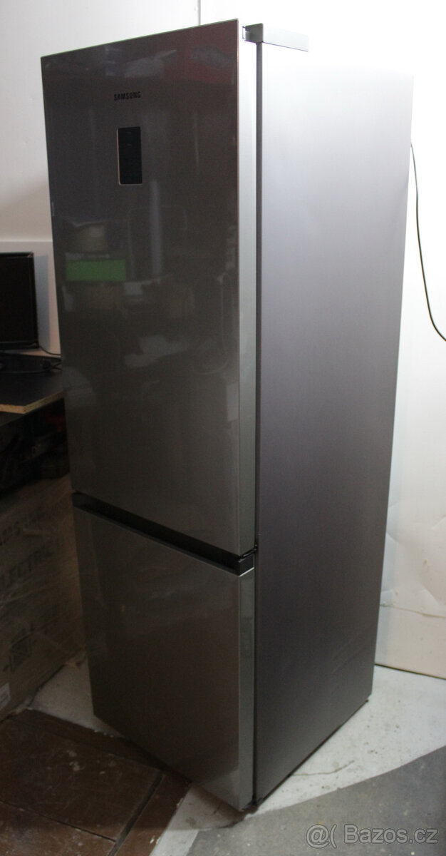 Kombinovaná chladnička Samsung RB34T670ESA - 2