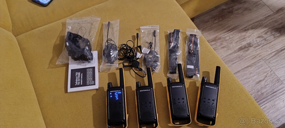 Motorola TLKR T82 Extreme QuadPack - 2