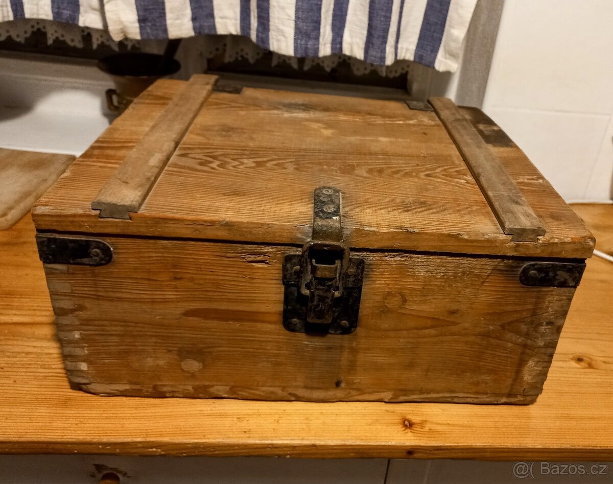 ČS Dřevěná muniční bedna 1938 - 2