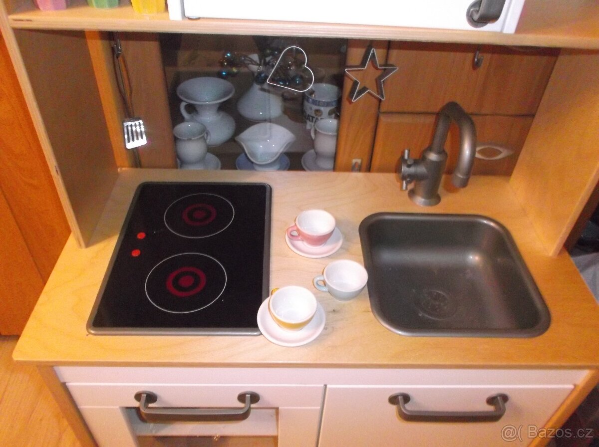 kuchyňka ikea Svitící+příslušenství Brno - 2