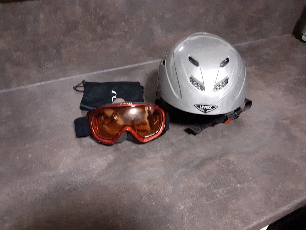 Juniorská lyžařská helma Uvex XXS-S + brýle Relax - 2