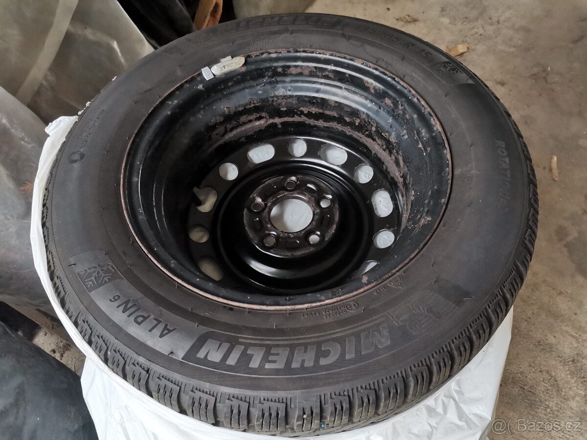 Zimní pneumatiky na ocelových kolech - Mazda - 2